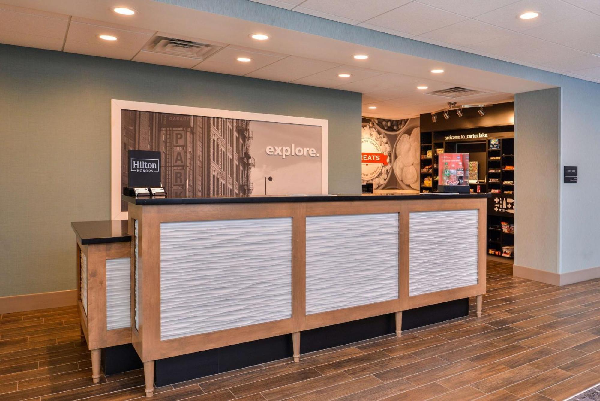 Hampton Inn By Hilton Omaha Airport, Ia Carter Lake Eksteriør bilde